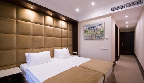 Classic Twin Room