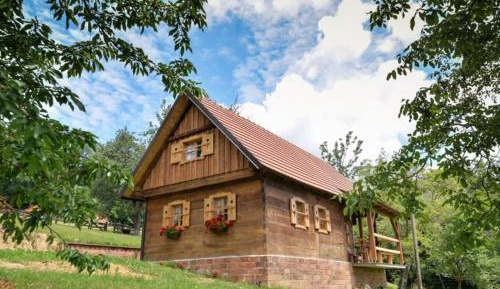 Villa with Garden View