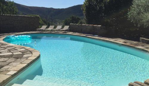 Queen Room with Garden View