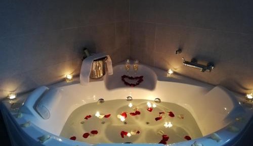 Double Room with Balcony (2 Adults + 1 Child)