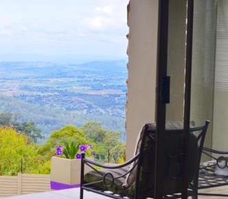 King Room with Mountain View