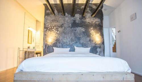 Queen Room with Spa Bath