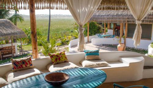 Villa with Garden View