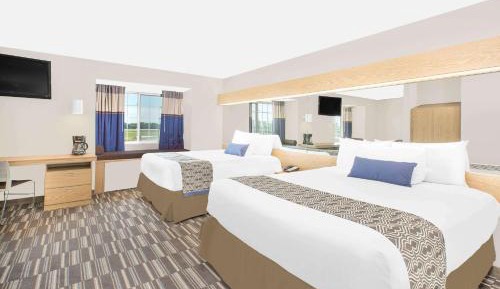 Studio Suite with Two Queen Beds - Non-Smoking