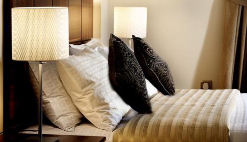 Deluxe One-Bedroom Suite