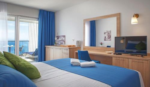 Double Room with Balcony and Sea View