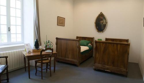 Senator Twin Room 