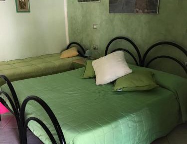 Triple Room with Private Bathroom