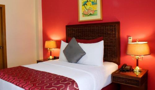 Standard Queen Room