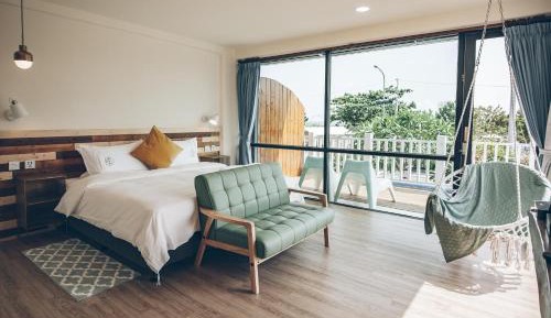 Deluxe Double Room with Balcony and Sea View