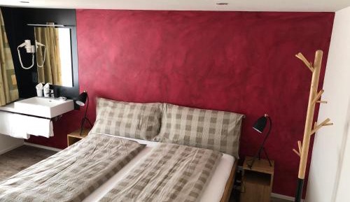 Budget Double Room with Shared Bathroom