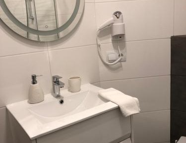 Family Room with Garden View