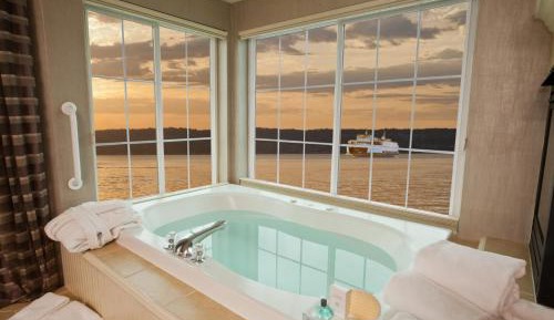 King Room with Spa Bath