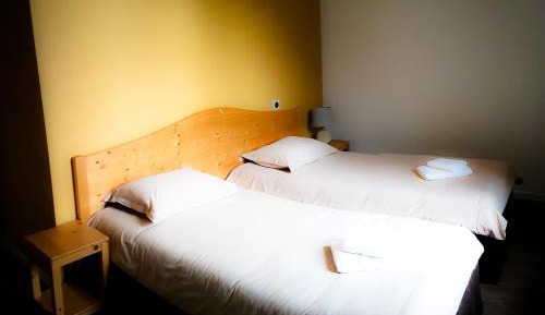 Twin Room with Mountain View