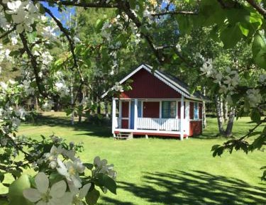 Cottage with Shared Bathroom