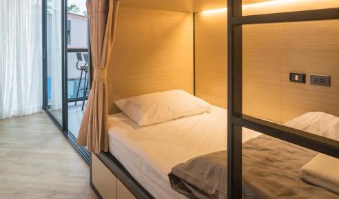 Bunk Bed in Mixed Dormitory Room