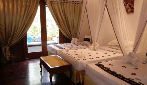 Triple Room with Balcony