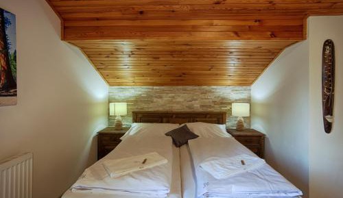 Quadruple Room with Shared Kitchen and Balcony