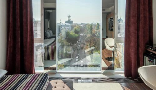 Premium Room