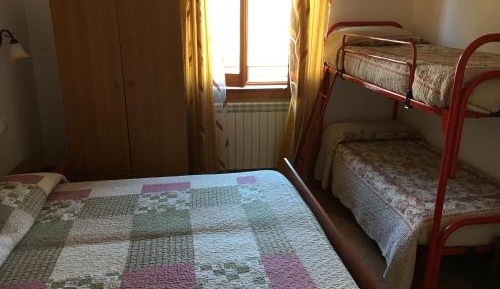 Quadruple Room with Private Bathroom