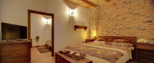 Triple Room with Private Bathroom