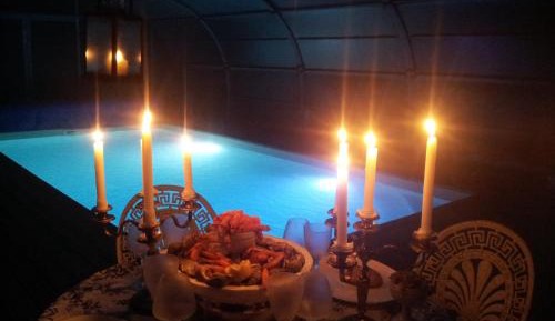 Apartment with Pool View 