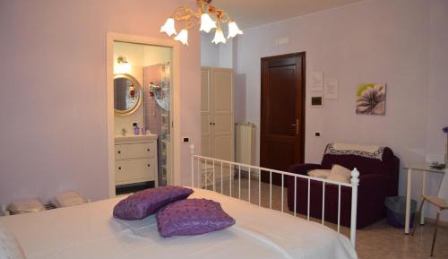 Quadruple Room with Private Bathroom