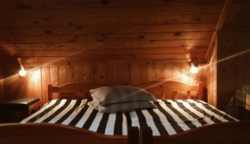 Family Room with Garden View