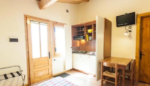 Two-Bedroom Chalet with Kitchen