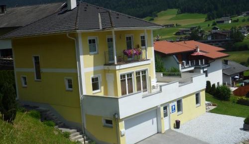 Apartment mit 1 Schlafzimmer und Terrasse