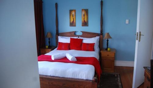 Deluxe Queen Room