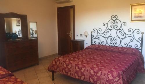 Triple Room with Garden View