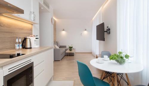 1-Bedroom Apartment with Balcony 4A