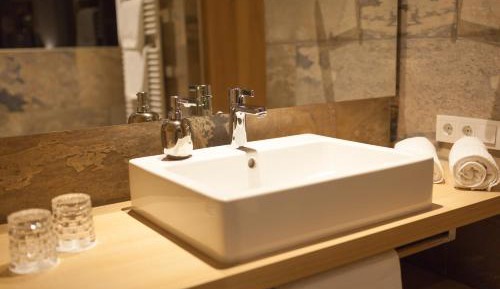 Deluxe Double Room with Bath