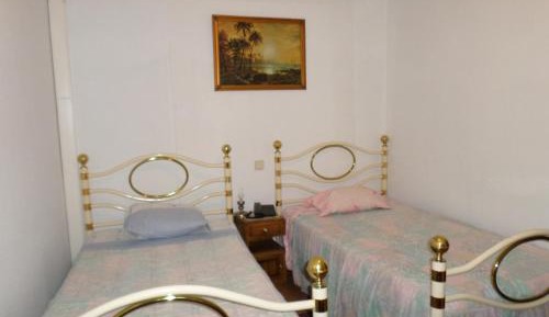 Double or Twin Room with Private Bathroom