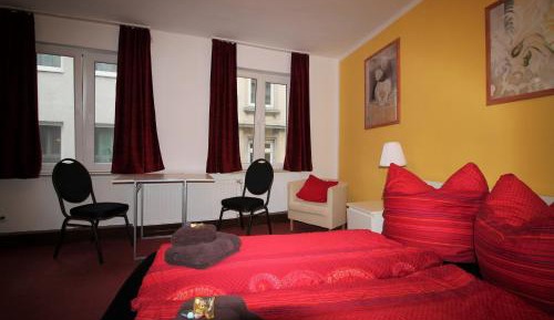 Large Double Room