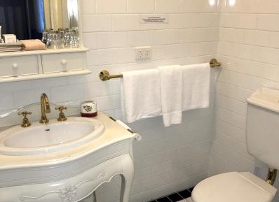 Small Queen Room - Adults Only