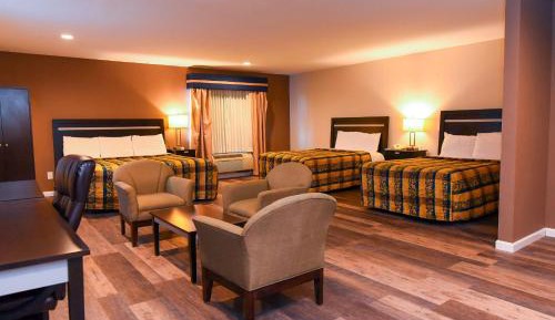 King Suite - Non-Smoking