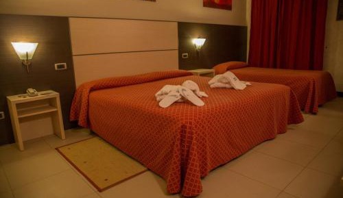 Comfort Triple Room