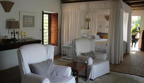 Luxury Suite with Balcony