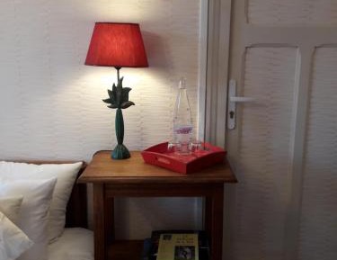 Standard Twin Room with Shared Bathroom