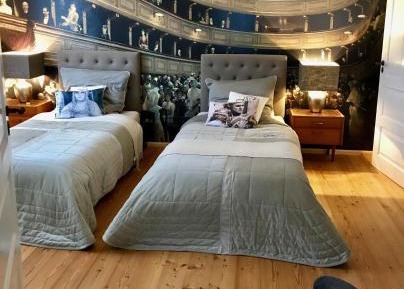 Apartment with Balcony