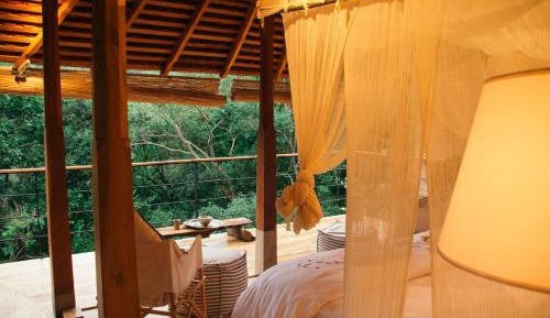 Forest Pavilion :2 adults (no extra beds or children possible)