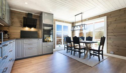 Three-Bedroom Holiday Home 