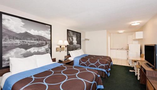 Deluxe Queen Room with Two Queen Beds - Mobility Access/Non-Smoking