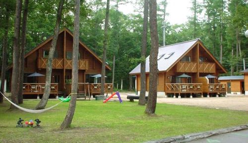 Japanese-Style Cottage (4 People)