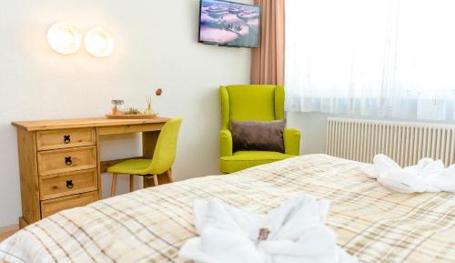 Double or Twin Room with Shower