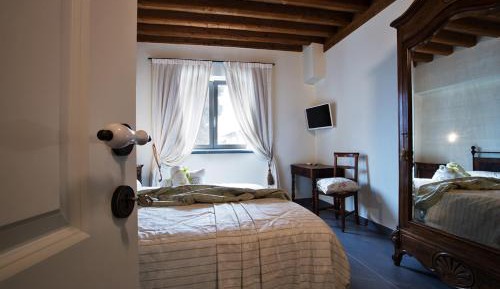 Double or Twin Room with Private Bathroom