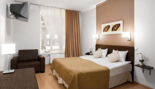 Triple Room with Street View