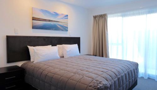 Deluxe Two Bedroom Apartment